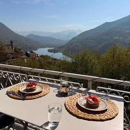 Casa Lago Panoramic Apartment